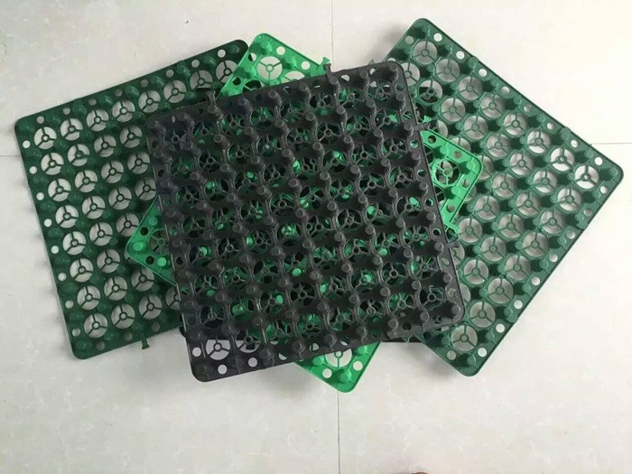 片状排水板